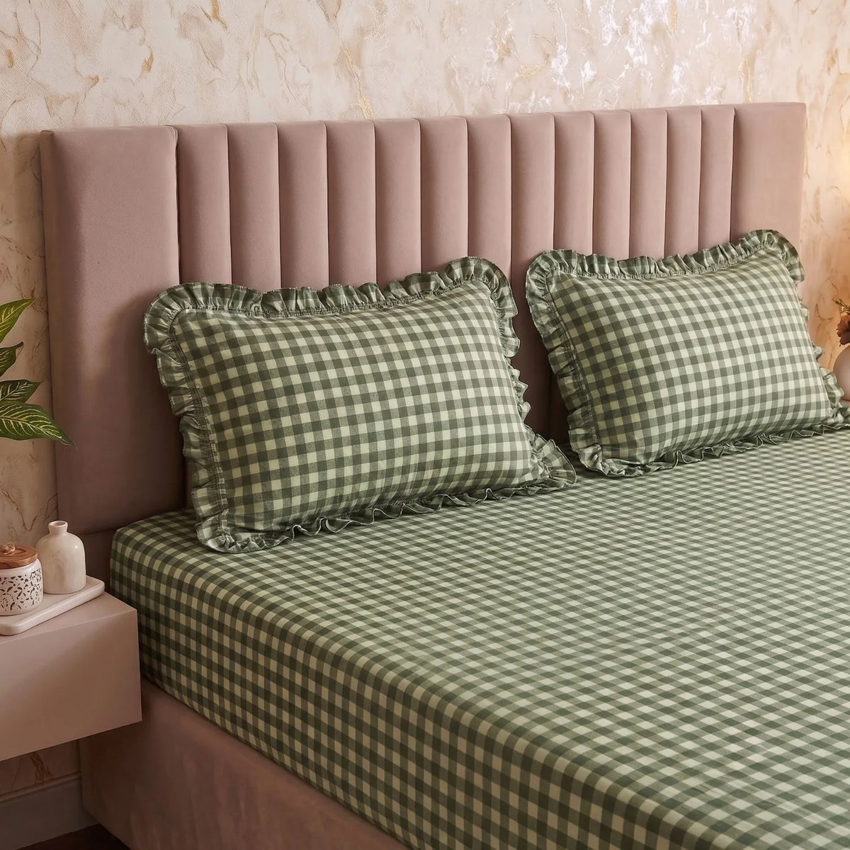Dream Weaverz Home Polycotton (Fitted) 260TC DoubleSIZE BEDSHEET(Green-Check)
