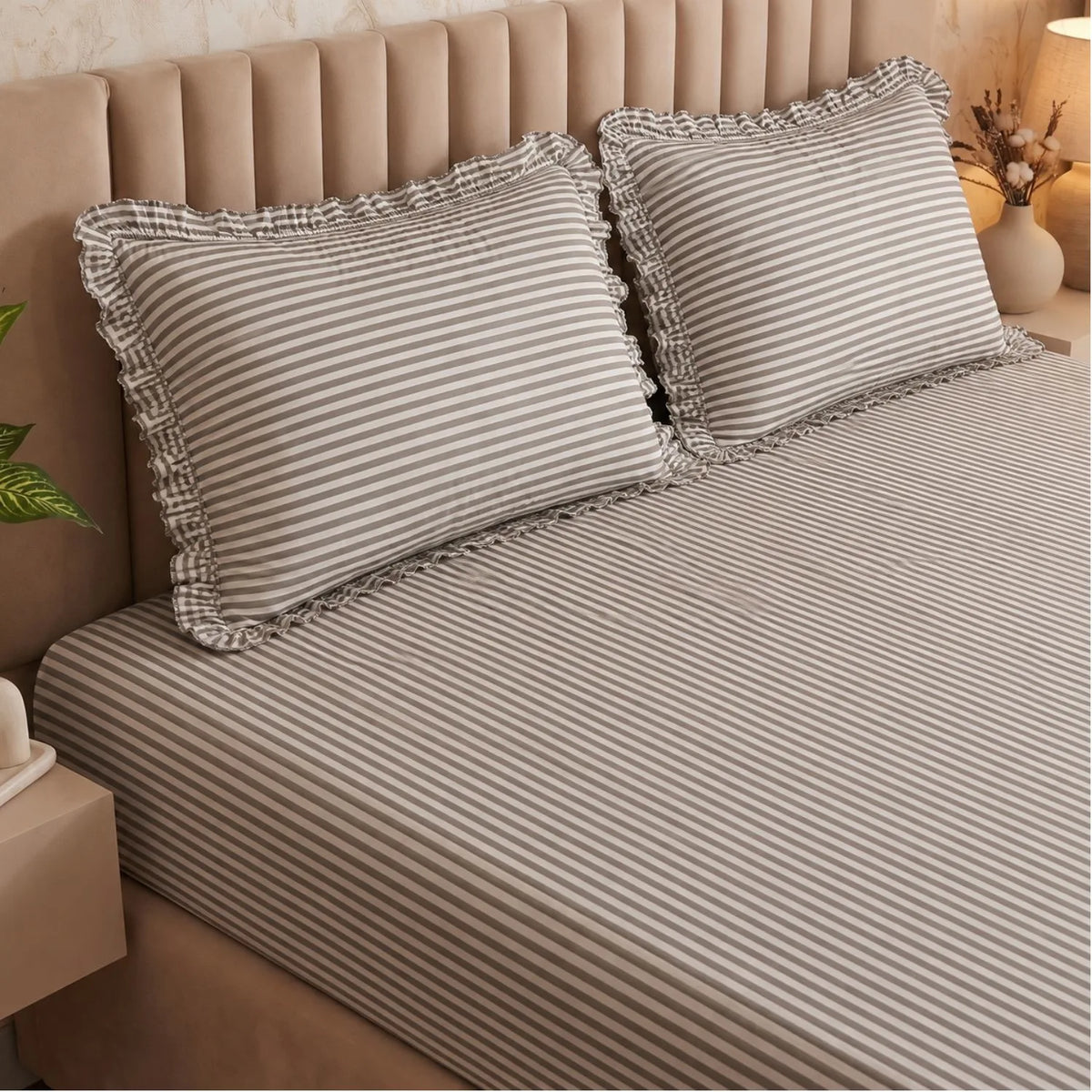 Dream Weaverz Home Polycotton (Fitted) 260TC DoubleSIZE BEDSHEET(Grey Stripes)