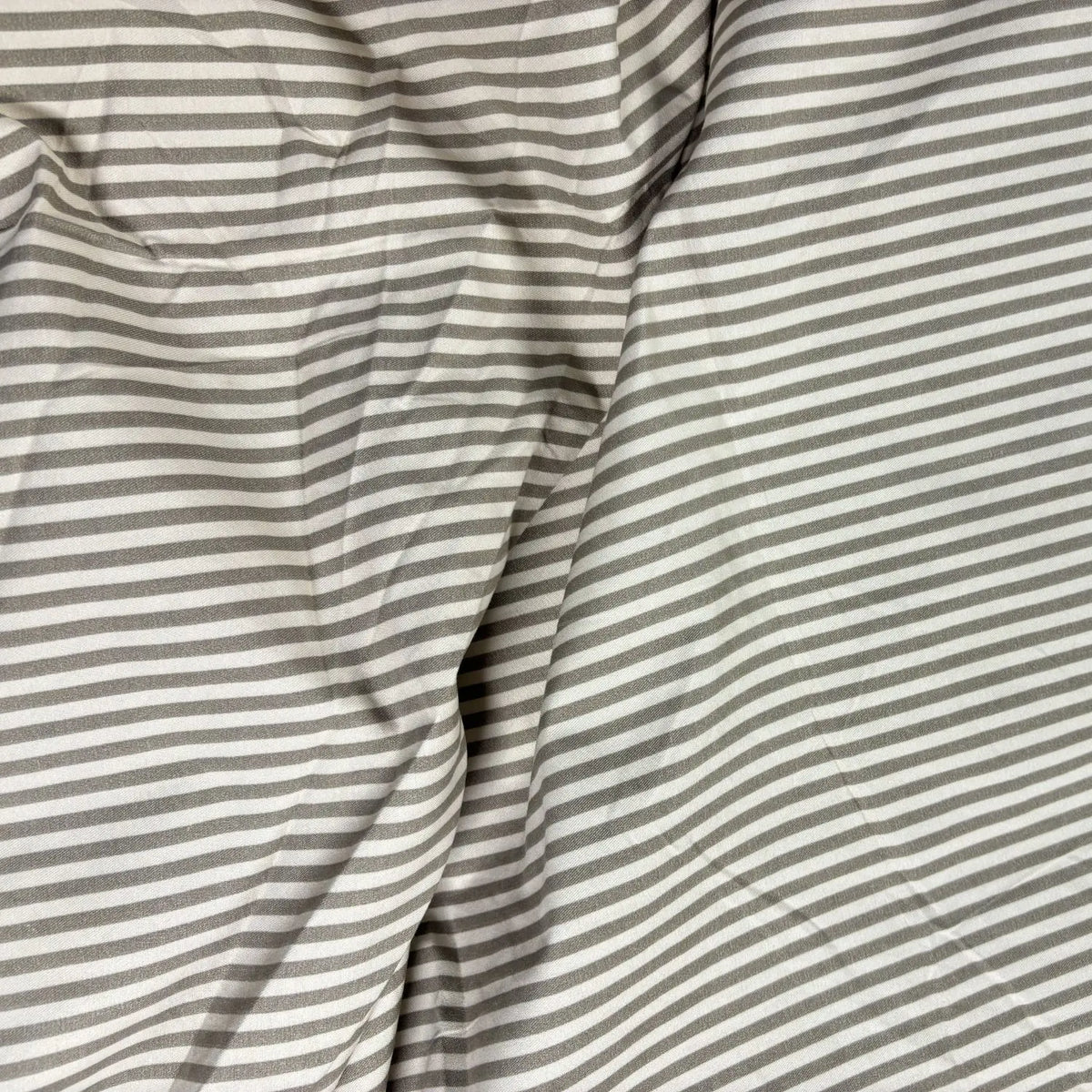 Dream Weaverz Home Polycotton (Fitted) 260TC DoubleSIZE BEDSHEET(Grey Stripes)