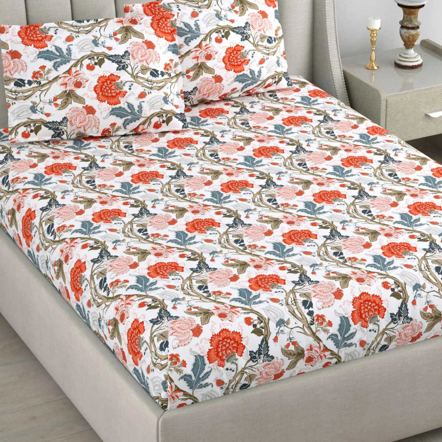 Dream Weaverz Cotton Queen Flat 220 TC Floral 1 Bedsheet with 2 Pillow Covers (Off white)