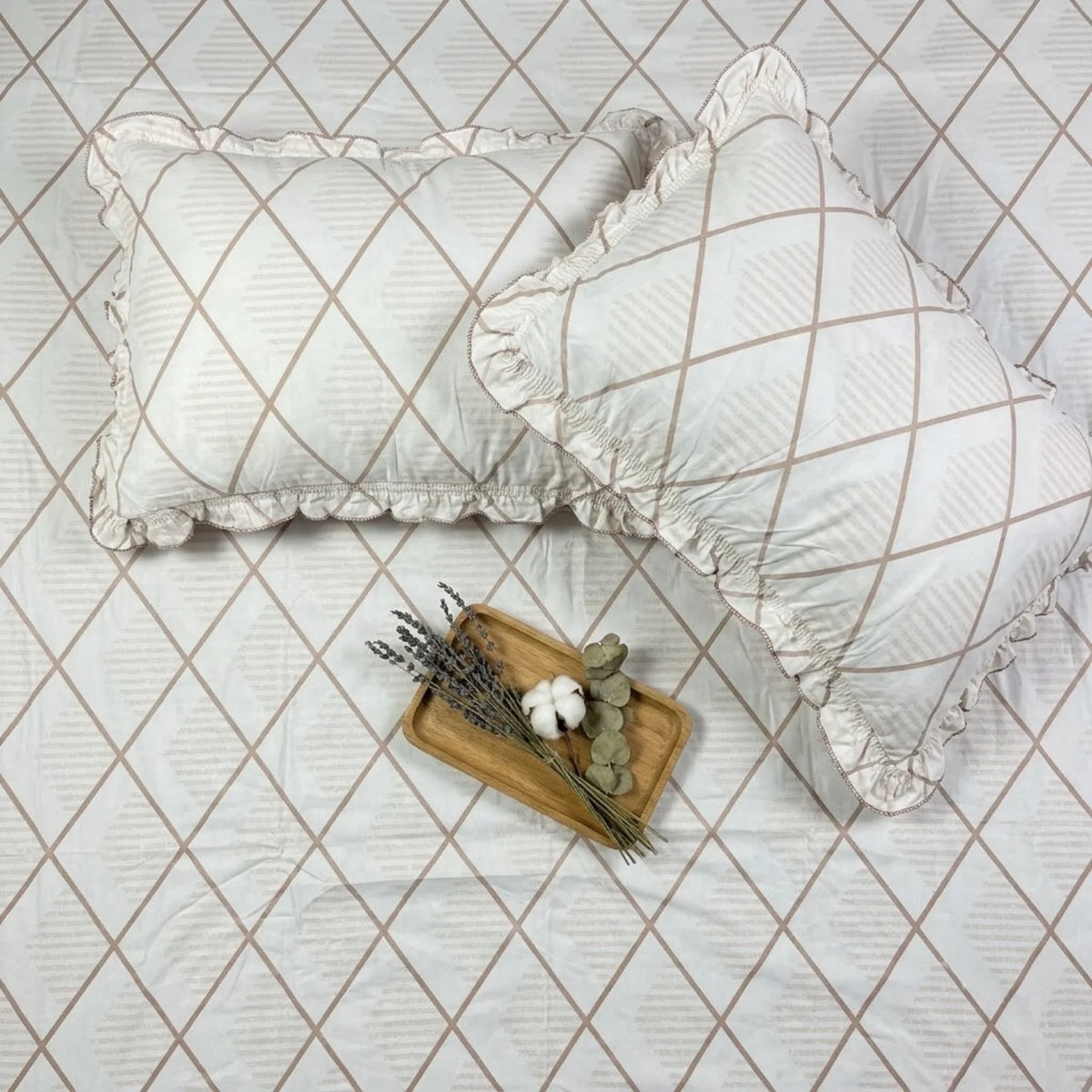 Dream Weaverz Home Polycotton (Flat) 260TC DoubleSIZE BEDSHEET(White)