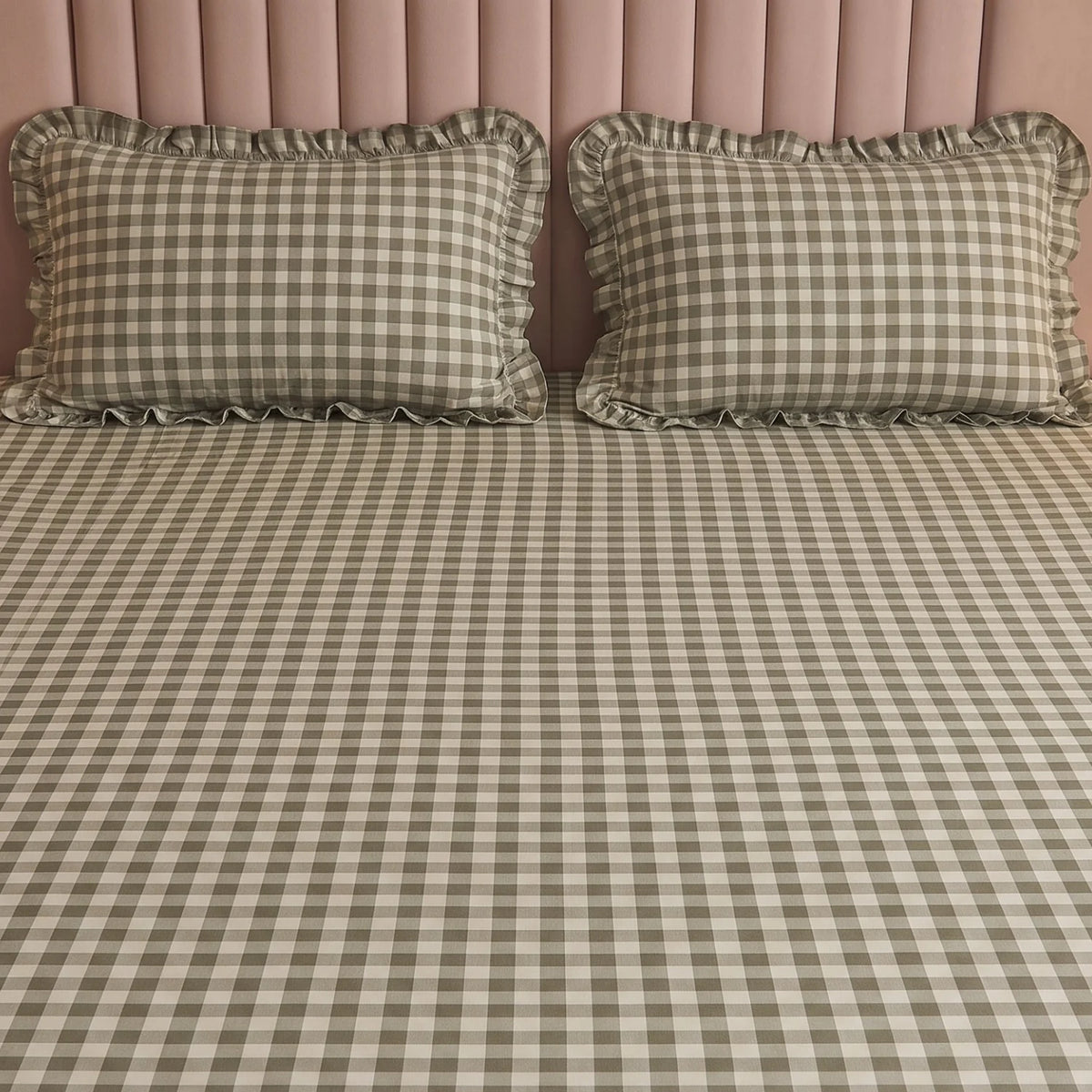 Dream Weaverz Home Polycotton (Flat) 260TC DoubleSIZE BEDSHEET(Green Checks)