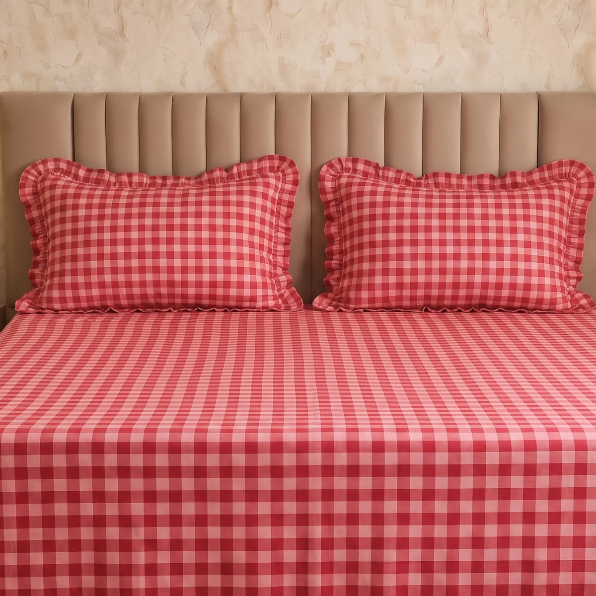 Dream Weaverz Home Polycotton (Flat) 260TC DoubleSIZE BEDSHEET(Red Check)