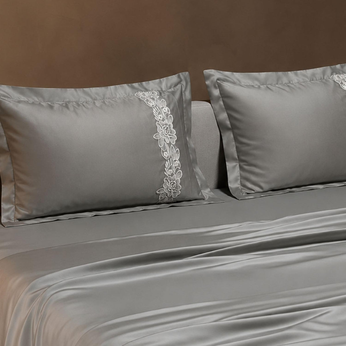 Dream Weaverz Satin Bedsheets King Size, 3-Piece Bedding Set 300 Thread Count Bedsheet & 2 Floral Lace Covers | Prevents Wrinkles, Tangles & Frizz | Retains Moisture, Grey