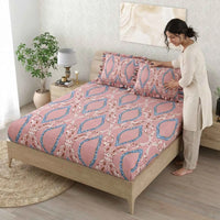 Dream Weaverz Polycotton Double Fitted (Elastic) 260 TC Abstract 1 Bedsheet with 2 Pillow Covers (Maroon)