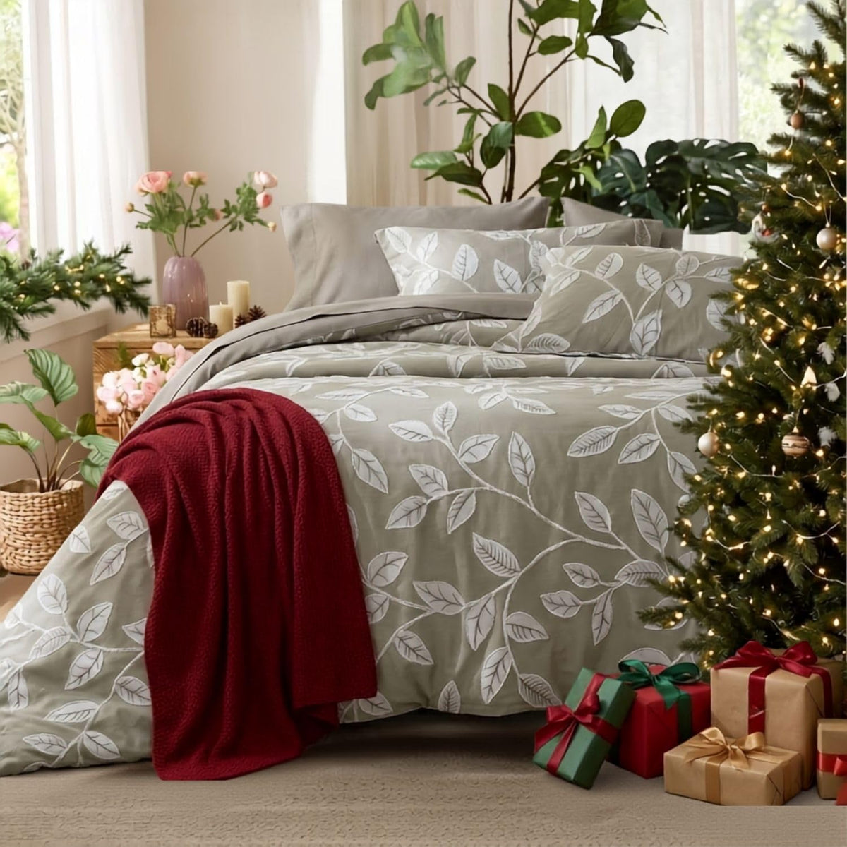 Dream Weaverz Jacquard Bedsheets King Size, 4-Piece Cotton Set Double King Bed | AC Comforter, Flat Sheet & 2 Matching Pillow Covers | Soft, Breathable & Skin-Friendly Self Design, Green