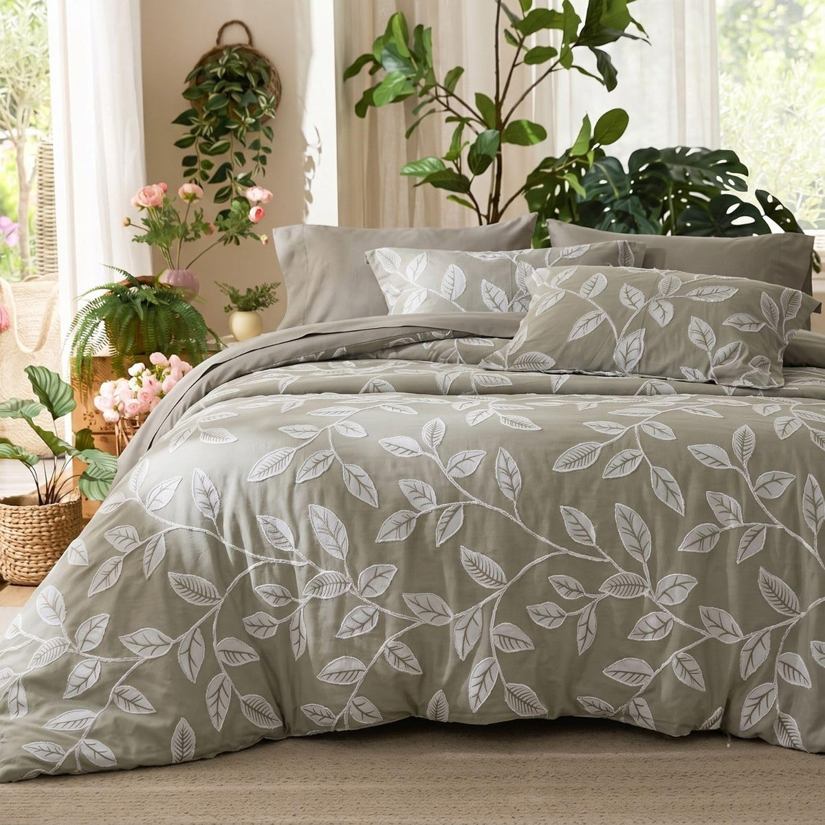 Dream Weaverz Jacquard Bedsheets King Size, 4-Piece Cotton Set Double King Bed | AC Comforter, Flat Sheet & 2 Matching Pillow Covers | Soft, Breathable & Skin-Friendly Self Design, Green