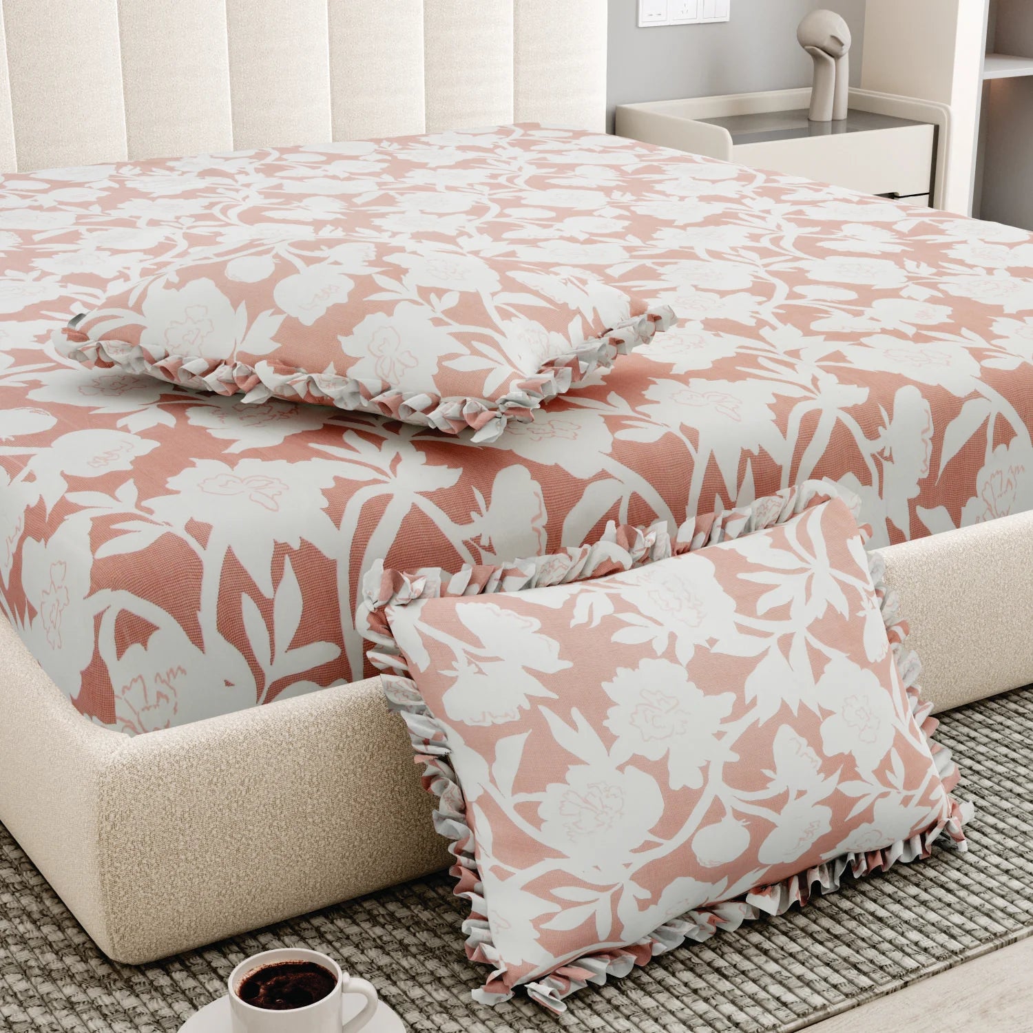 Dream Weaverz Polycotton King Fitted (Elastic) 260 TC Floral 1 Bedsheet (Peach-White)