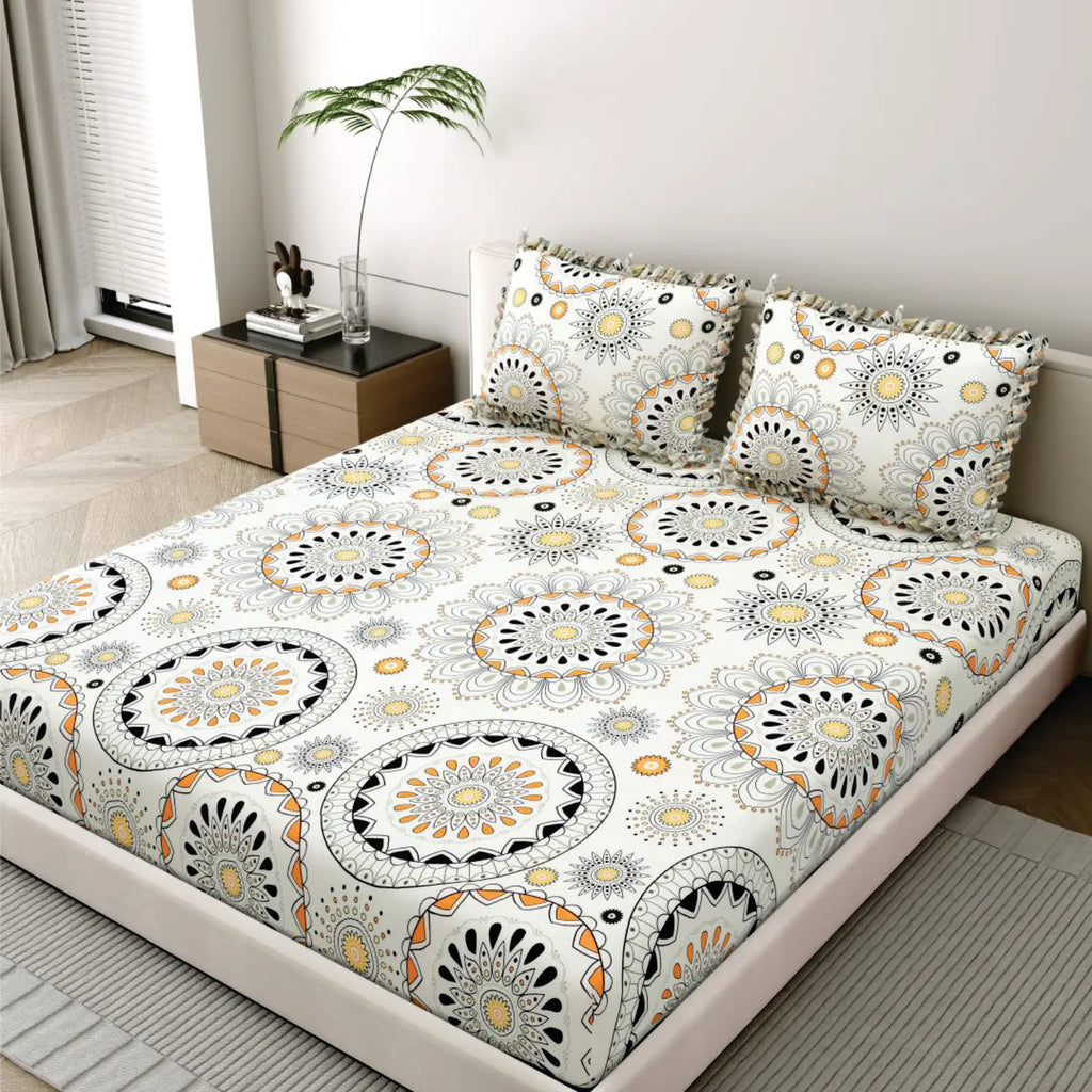Dream Weaverz Polycotton King Fitted (Elastic) 260 TC Abstract 1 Bedsheet with 2 Pillow Covers (Off white)