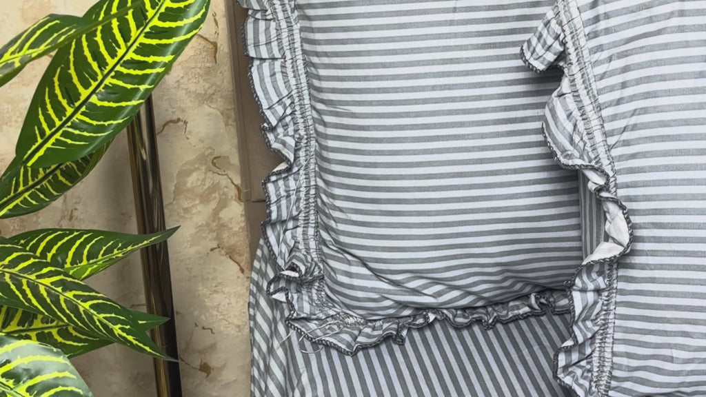 Dream Weaverz Home Polycotton (Fitted) 260TC DoubleSIZE BEDSHEET(Dark Grey Stripes)